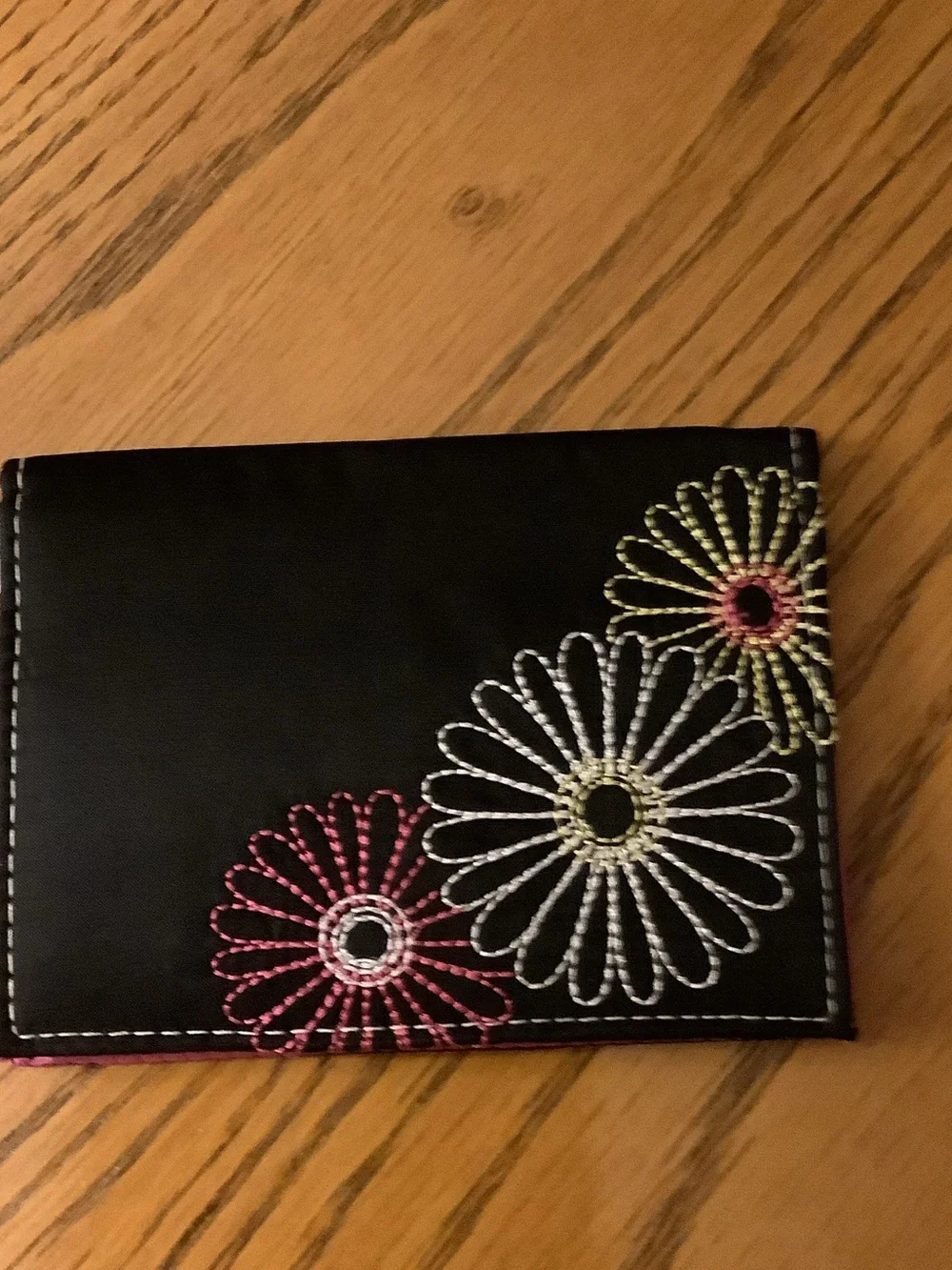 Black Floral Embroidered Wallet - Women's Accessories